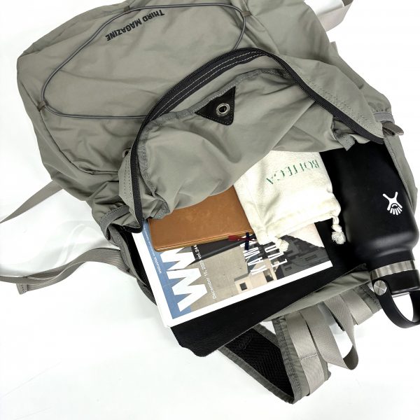 THIRD MAGAZINE【HPS別注】THIRD MAGAZINE×CARIBOU Mountaineeringロゴパッカブルバックパック￥16,500
