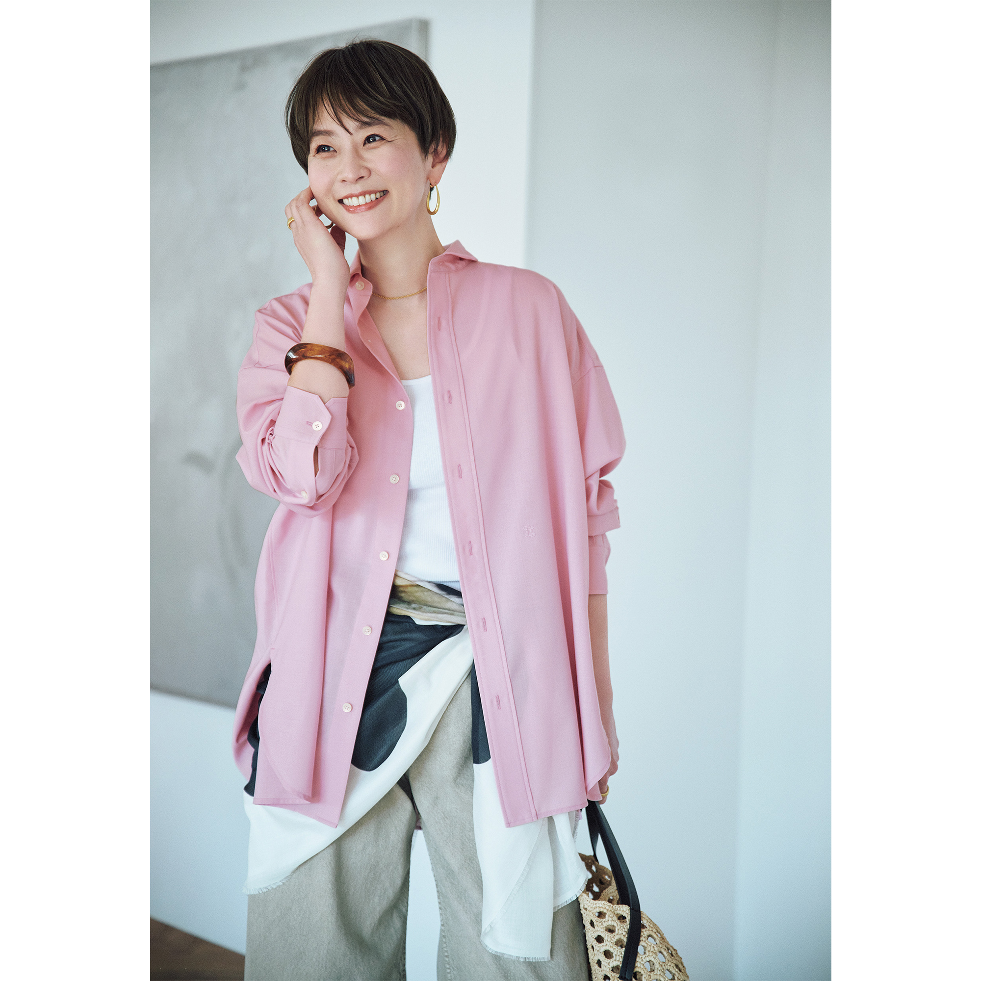 “日常で選び抜いたもの”が旅の相棒！五明祐子さんの「旅」に連れていきたい愛着ワードローブ