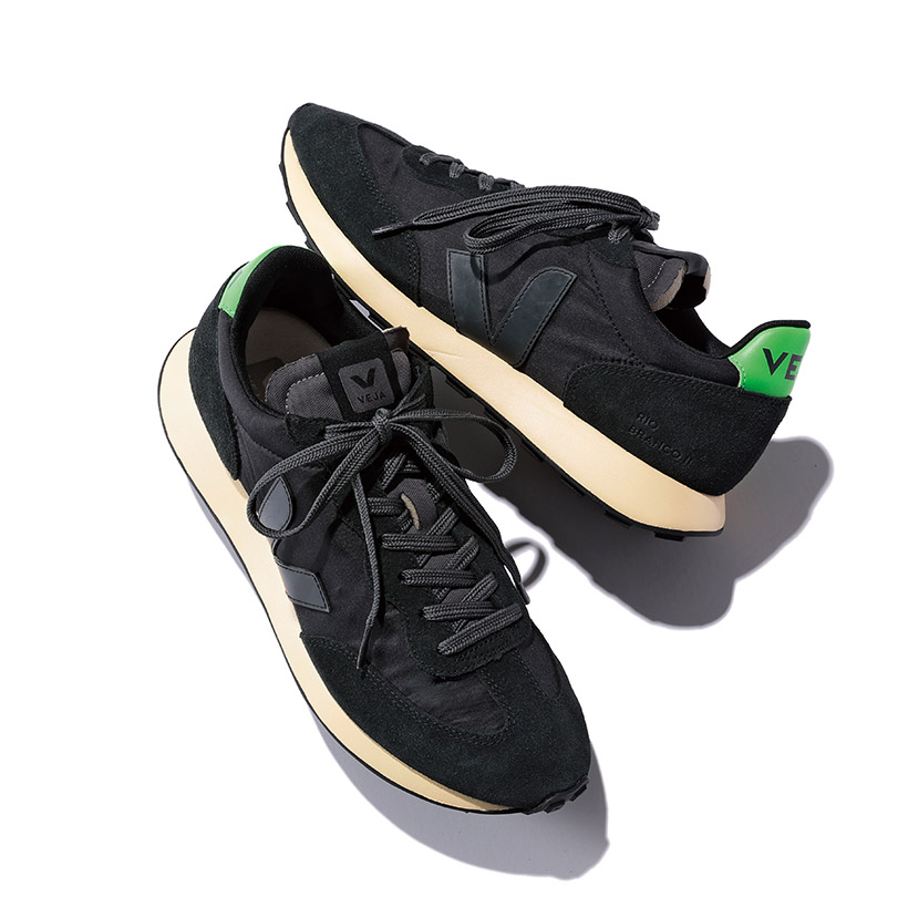 春コーデの主役にしたい新作スニーカー5選