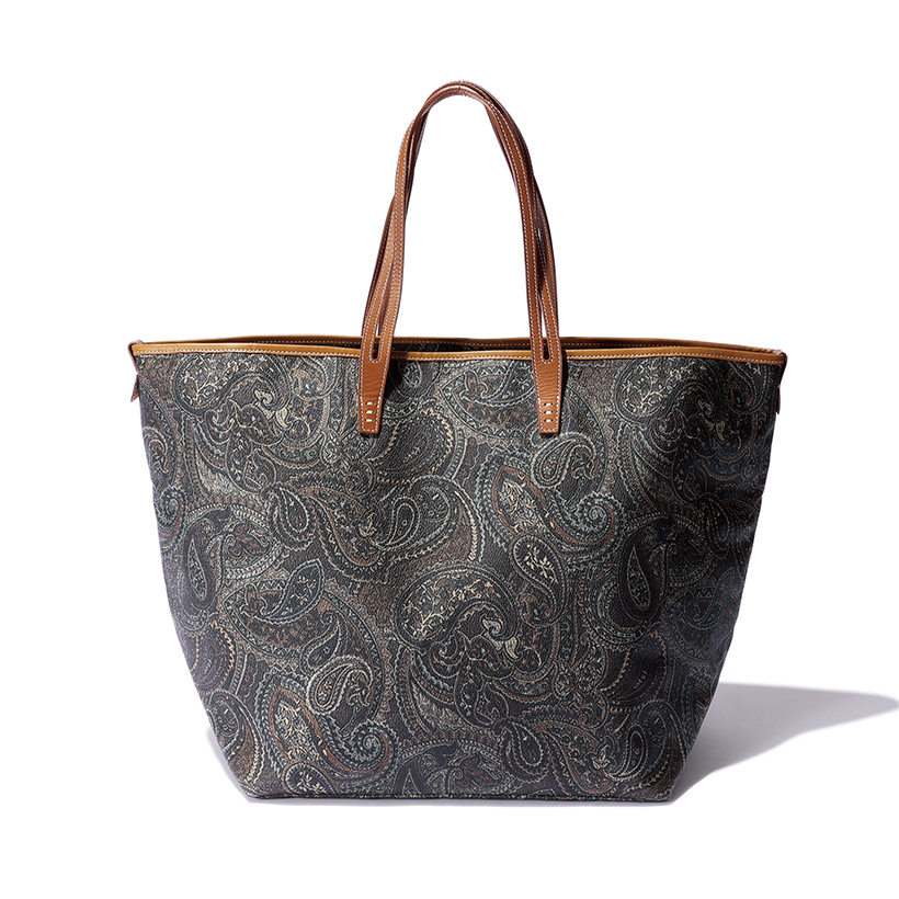 「あってよかった！」の便利と自信をくれる旅ウエアと旅バッグ