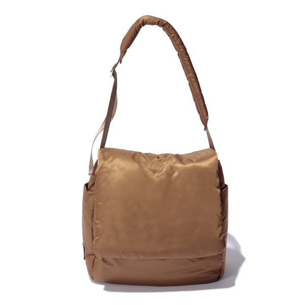 「あってよかった！」の便利と自信をくれる旅ウエアと旅バッグ