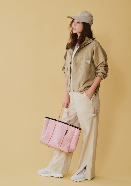 「あってよかった！」の便利と自信をくれる旅ウエアと旅バッグ