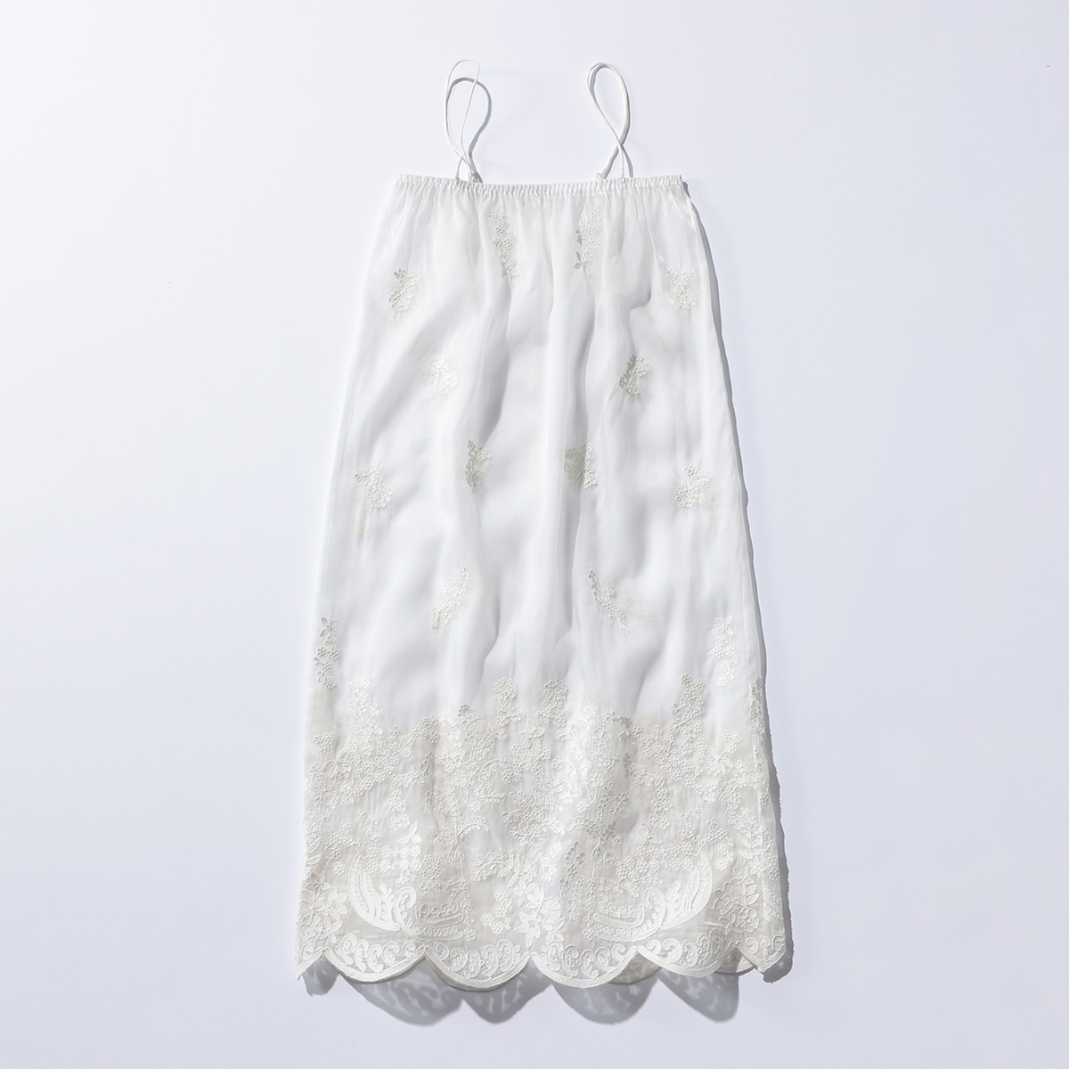 今買うべきは、2か月先まで着られる「着回し自在服」7選