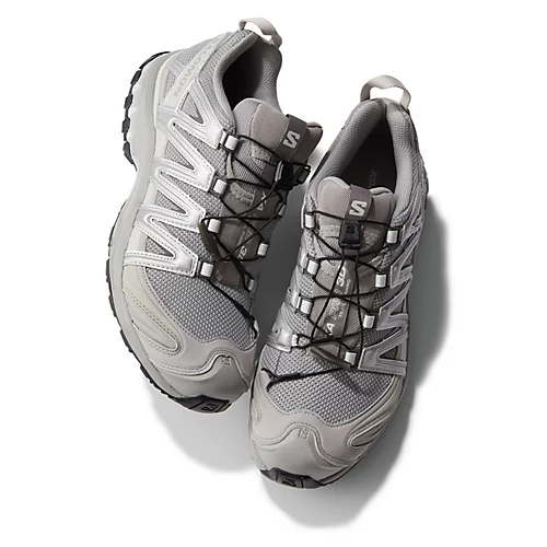 足元から春めく、今買うべきスニーカー10選