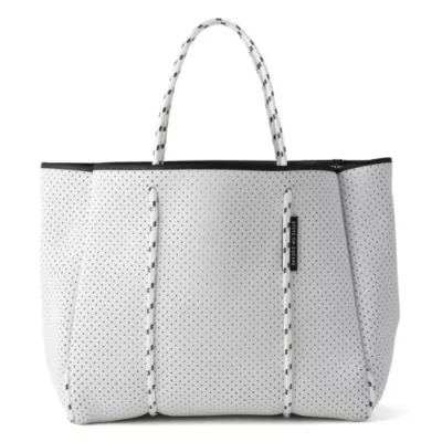 オンもオフも着回し自在！ 「スアデオ」で10days