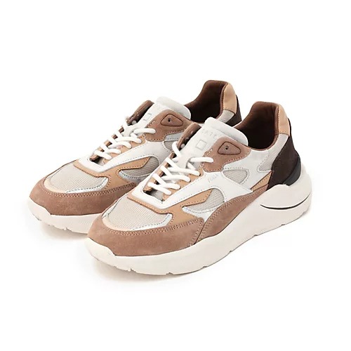 足元から春めく、今買うべきスニーカー10選