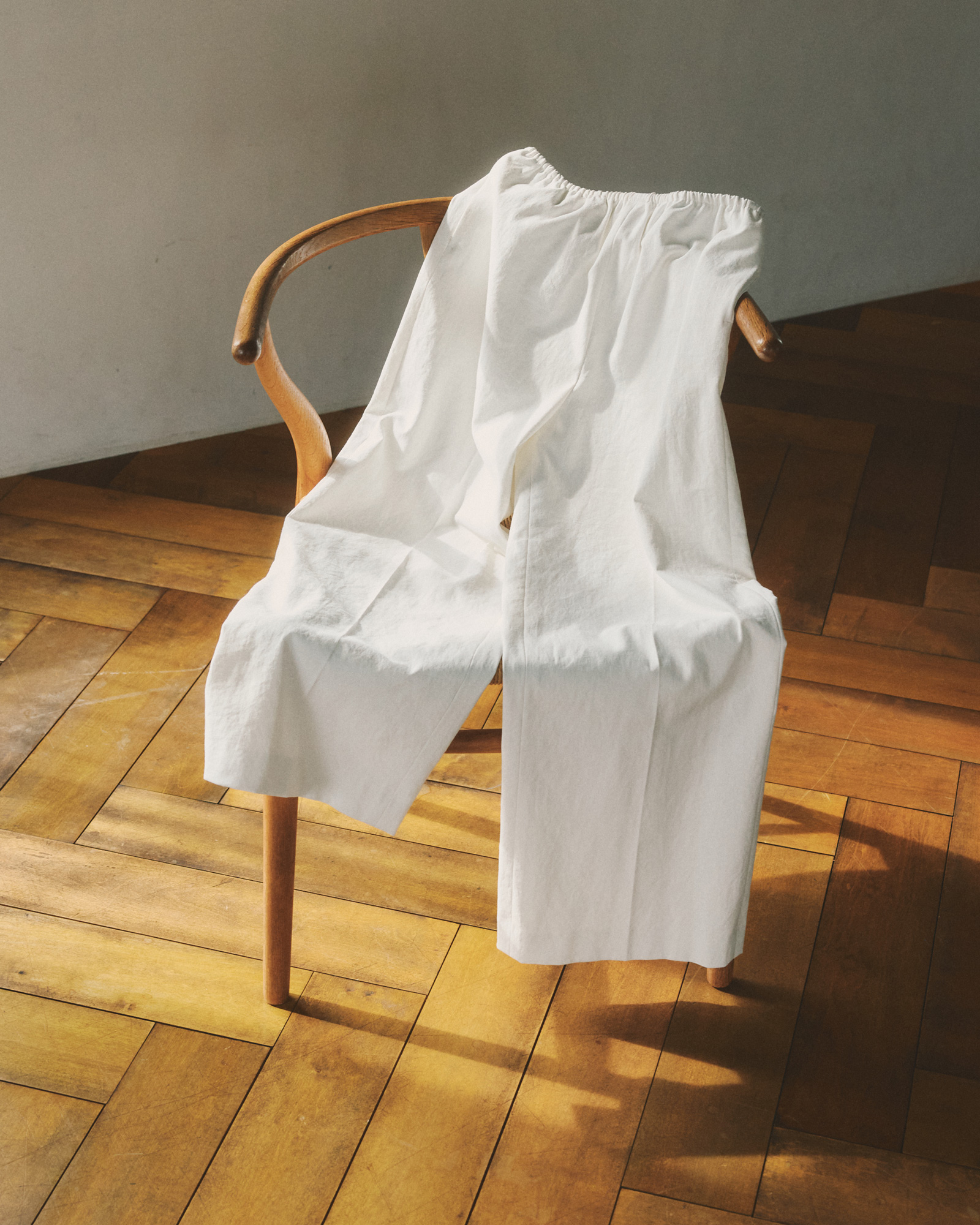 【Curensology】 GWも夏休みも！ このパンツ一本あれば旅支度完了 | GOOD THINGS Vol.103