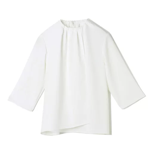 E by eclat【とろみ】揺れ感ドレープブラウス￥15,400