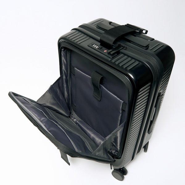 【40代・50代 旅行】大人のための快適で華やかな「旅スタイル」 éclat2026年5月号特集