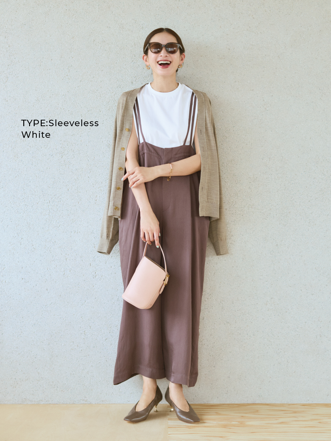 エムセブンデイズの渾身のパックTシャツ ノースリーブコーデ WHITE