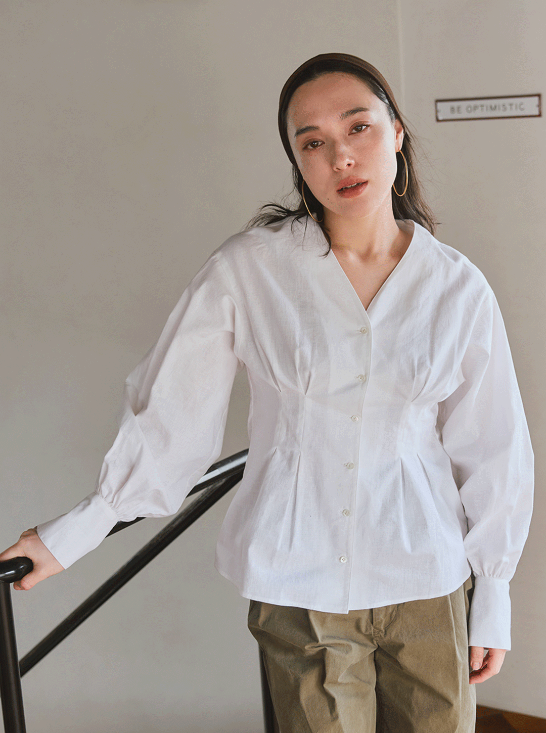 【suadeo】 ジャケット風ブラウスで春夏のマンネリをリセット！| GOOD THINGS Vol.104