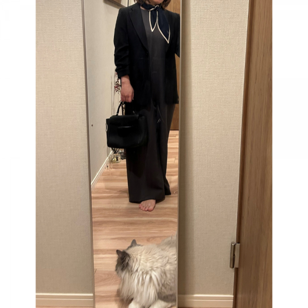 【50代 コーデ】所持率100%！スタッフ全員が愛用するイーバイエクラ「とろみ」アイテムの魅力とは？