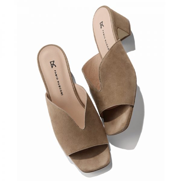 人気ブランドで見つけた「快適」と「おしゃれ」を両立する服&小物9 Marisol5月号2026年特集