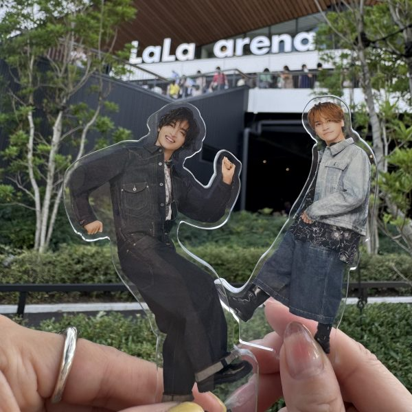 【50代 コーデ】所持率100%！スタッフ全員が愛用するイーバイエクラ「とろみ」アイテムの魅力とは？