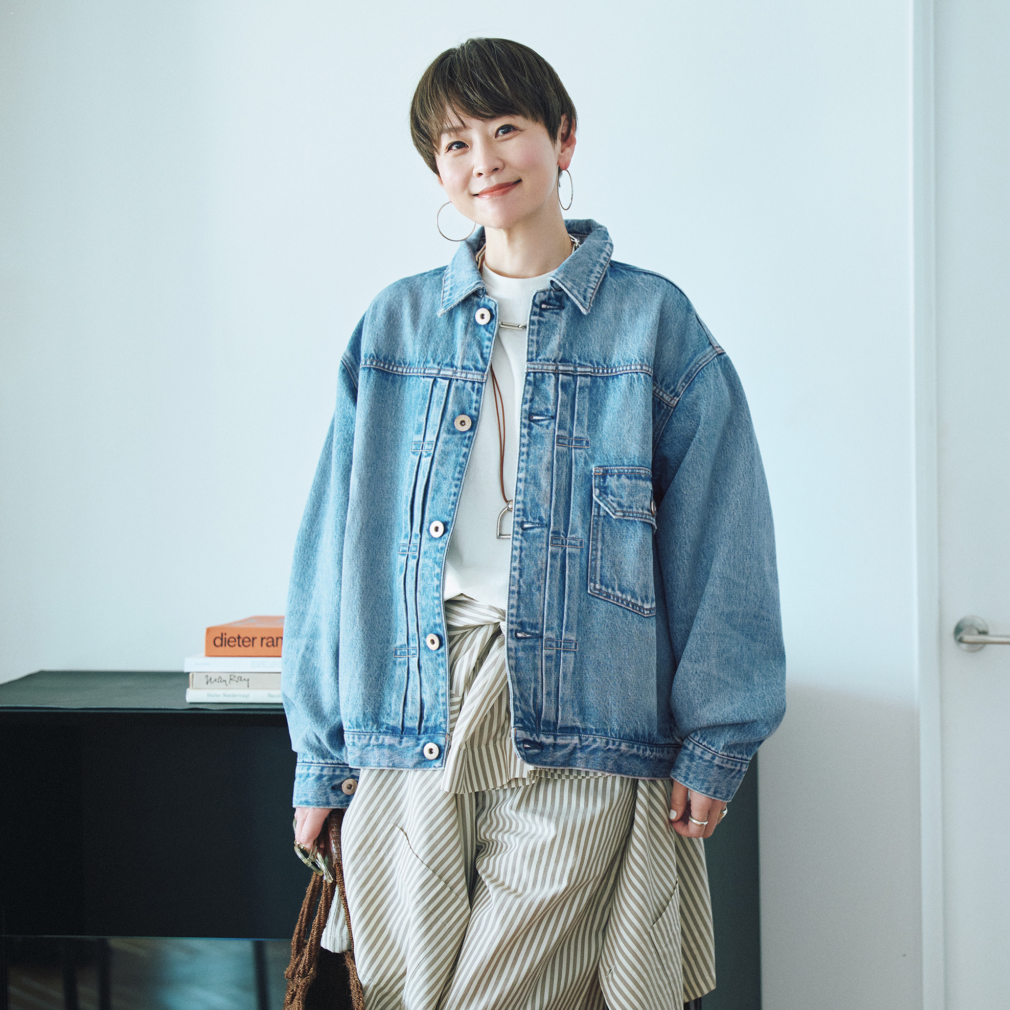 “日常で選び抜いたもの”が旅の相棒！五明祐子さんの「旅」に連れていきたい愛着ワードローブ