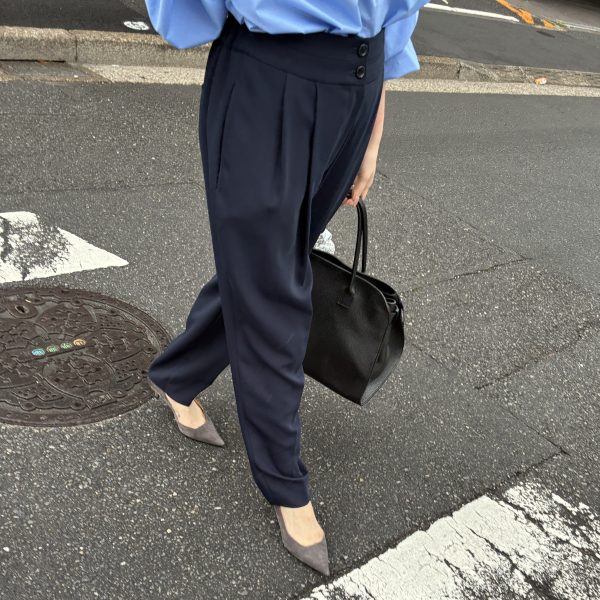 E by eclat【とろみ】究極のテーパードパンツ￥17,600