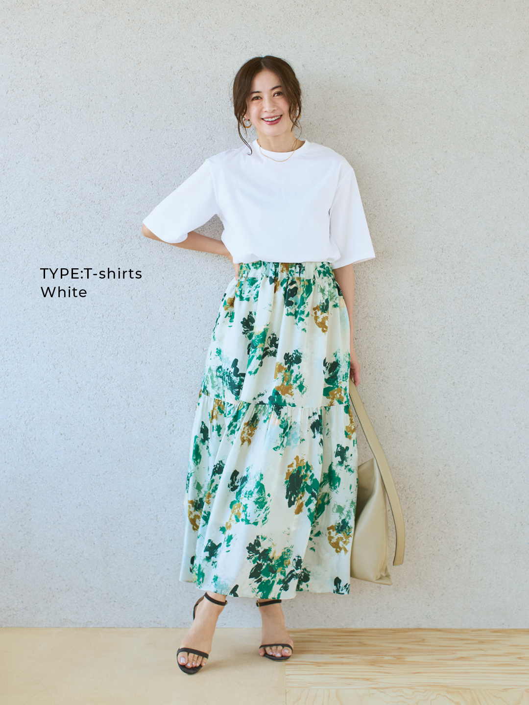 エムセブンデイズの渾身のパックTシャツコーデ WHITE