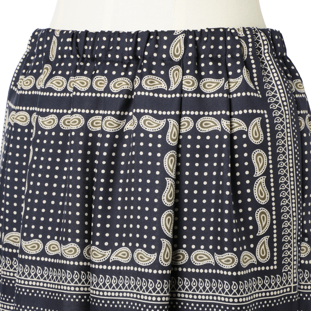 エムセブンデイズの【洗える】ペイズリー×ドットプリントワイドパンツ Detail