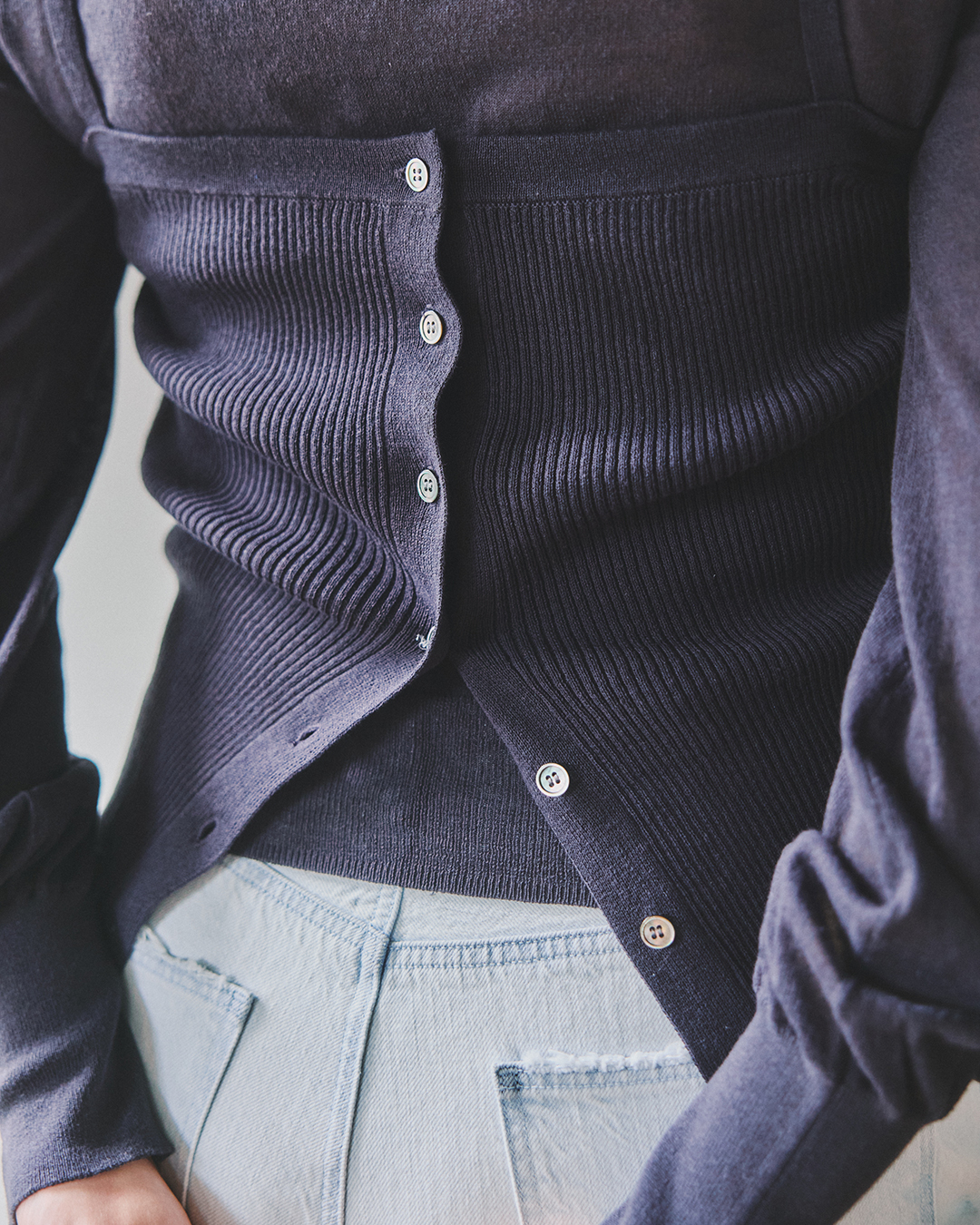 【suadeo】大人ビスチェは難しくない！ カーデとセットで即旬顔| GOOD THINGS Vol.102