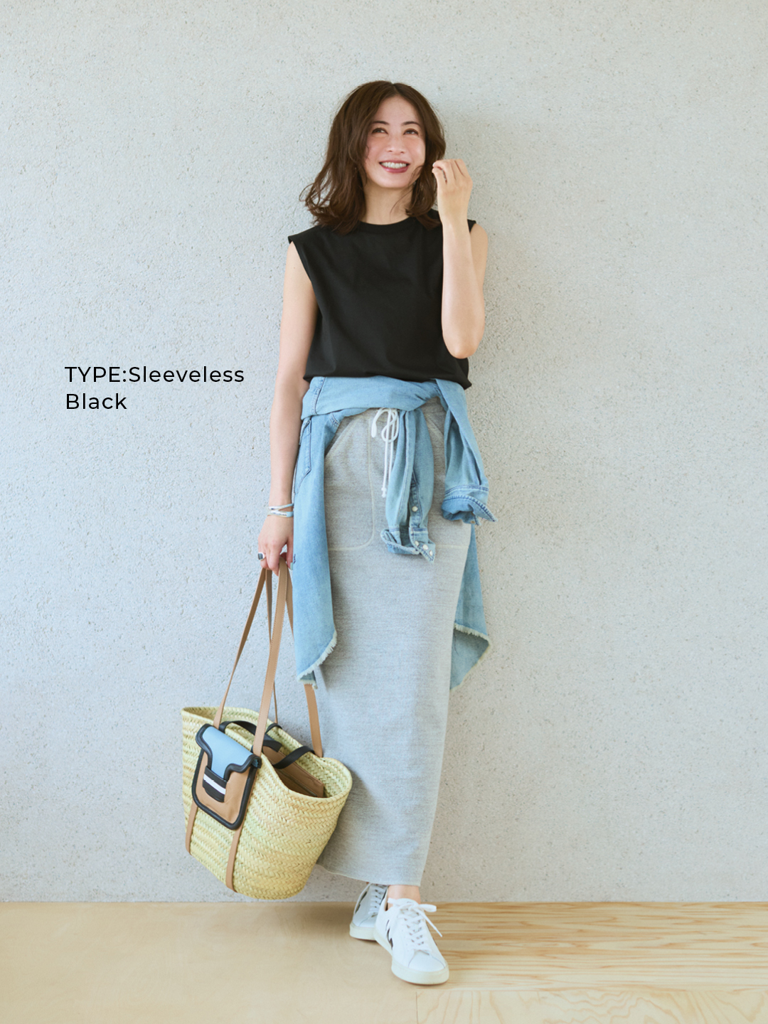 エムセブンデイズの渾身のパックTシャツ ノースリーブコーデ BLACK