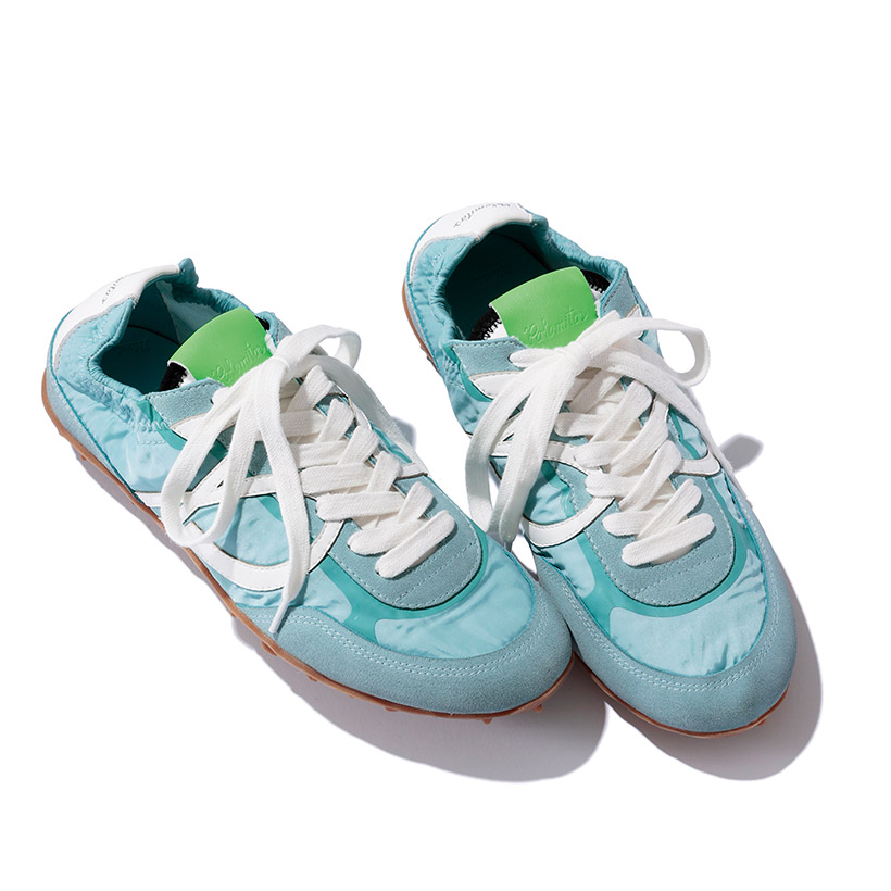 春コーデの主役にしたい新作スニーカー5選