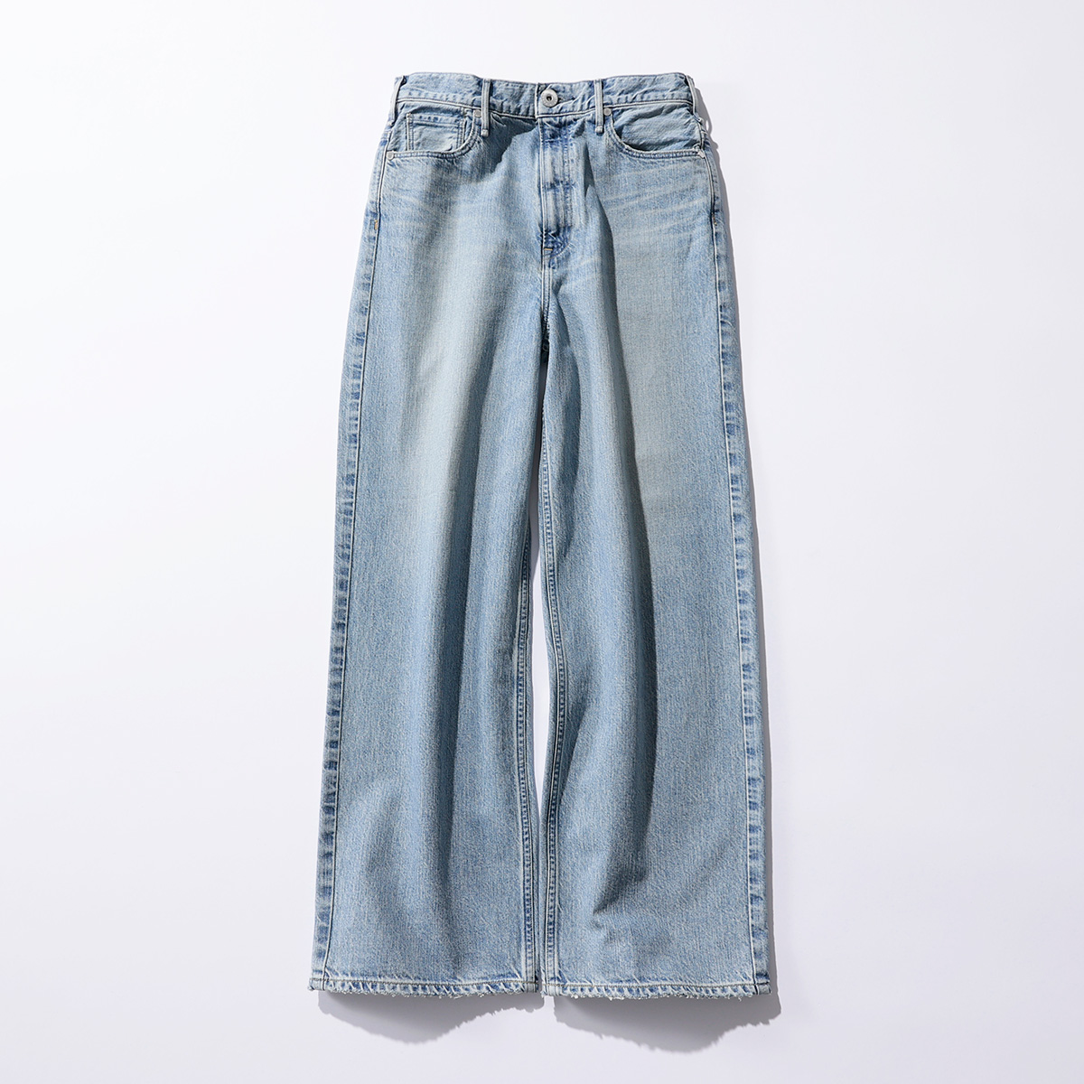 春デニムに合わせたい、ちょい甘ブラウス&着映えシャツ