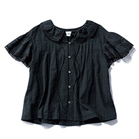 蛯原友里さんと楽しむ、ずっと愛せる初夏のワードローブ