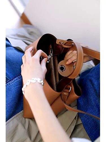 TOD’S【SPURSHOP】トップハンドル レザーバッグ￥245,300