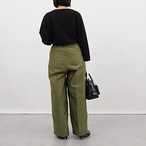 E by eclatNEO大人ベイカーパンツ￥19,800