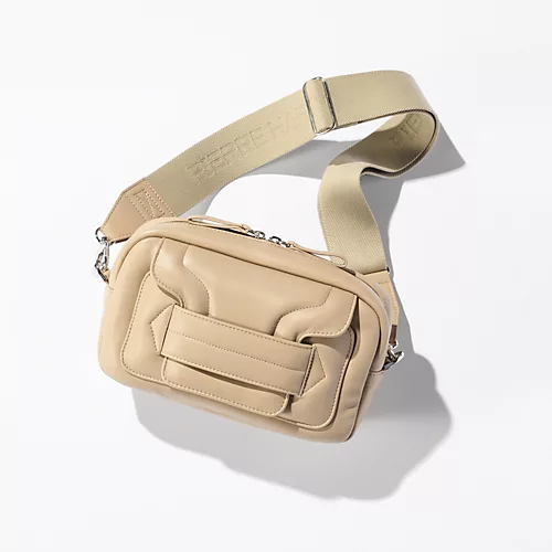 PIERRE HARDYALPHA PAD B／ショルダーつきバッグ￥172,700