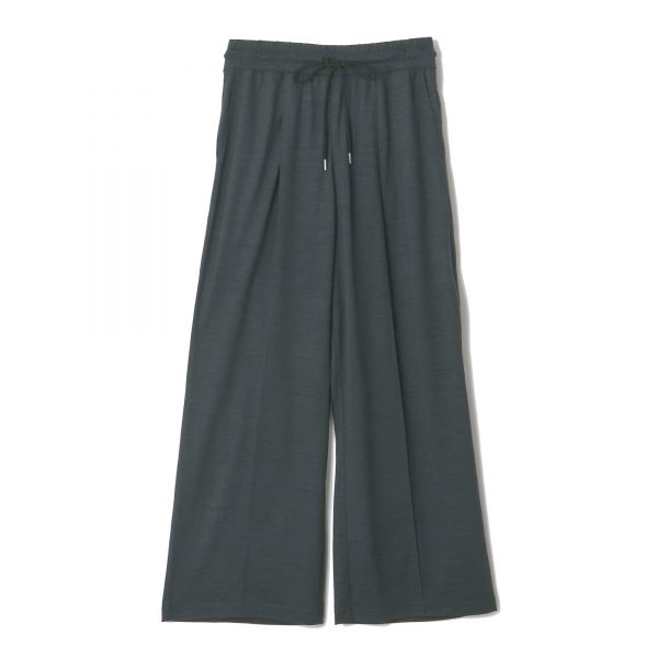  【エクラ 華組　岡部みわこさん】「SLOANE × eclat【別注】スーパーナチュラル　センタータックパンツ」エフォートレスでキレイに着回せる3コーデ