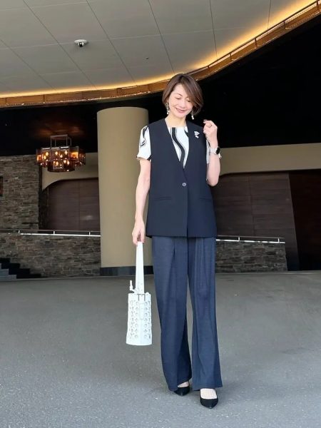  【エクラ 華組　岡部みわこさん】「SLOANE × eclat【別注】スーパーナチュラル　センタータックパンツ」エフォートレスでキレイに着回せる3コーデ