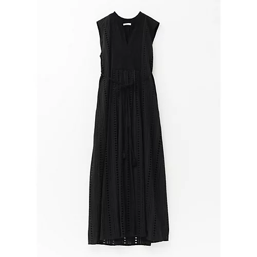 ne Quittez pasエンブロイダリーワンピース￥33,000