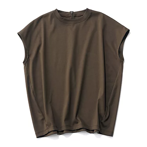 E by eclat接触冷感フレンチスリーブTシャツ￥9,900