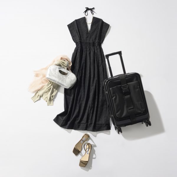 【40代・50代 旅ファッション】GW、バカンスに向けて今から準備！シーン別・大人の華やぎ「旅スタイル」７LOOK