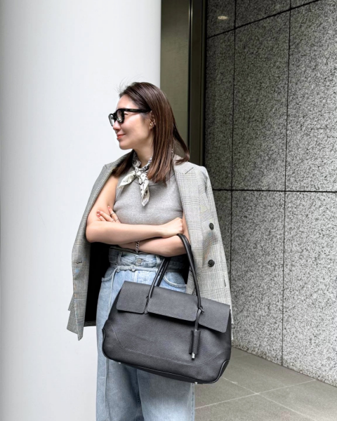 エディター東原妙子さんがディレクション!「PELLE MORBIDA(ペッレモルビダ)」のフラップトートバッグ