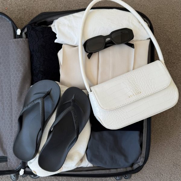 期間限定受注会開催中♪世界で600万人の足を支える「アーチーズ」理学療法士が開発したサンダルを今なら全カラー購入できます。【40代・50代サンダル】