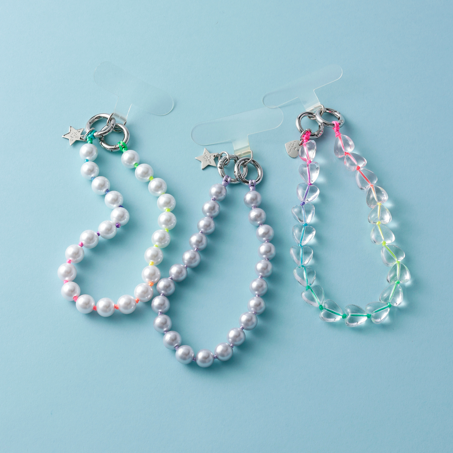 昨年即完した「CADEAUX PLUS（カドープラス）」のスマホストラップ｜新型＆Marisol先行カラー販売開始！