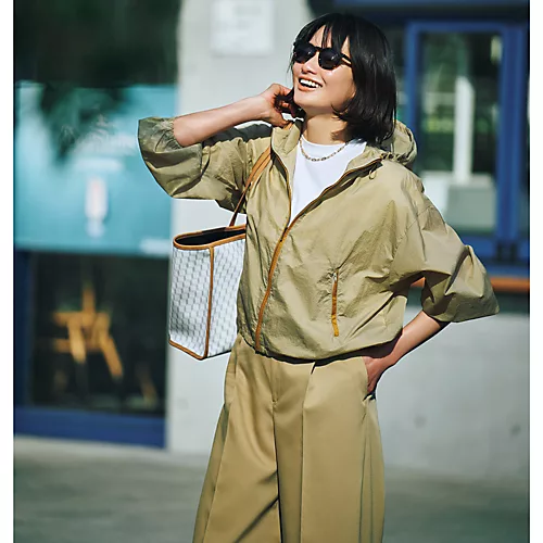 E by eclat超軽量撥水ブルゾン￥25,300