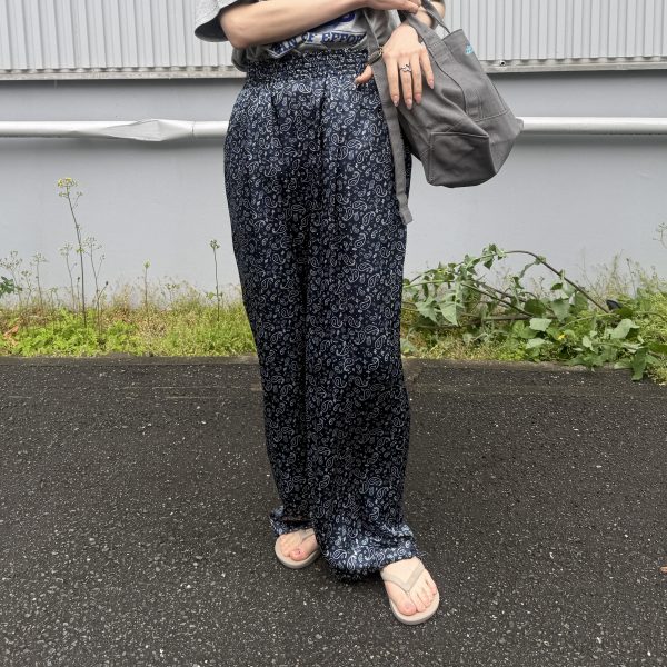 TICCAシルクプリントパンツ￥31,900