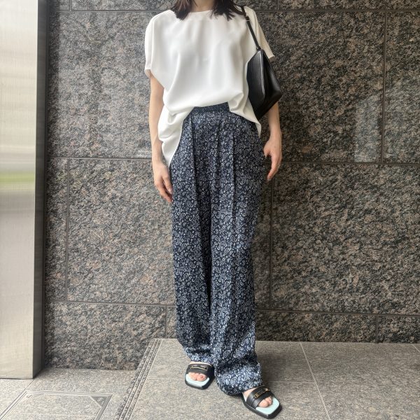 TICCAシルクプリントパンツ￥31,900