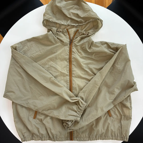 E by eclat超軽量撥水ブルゾン￥25,300