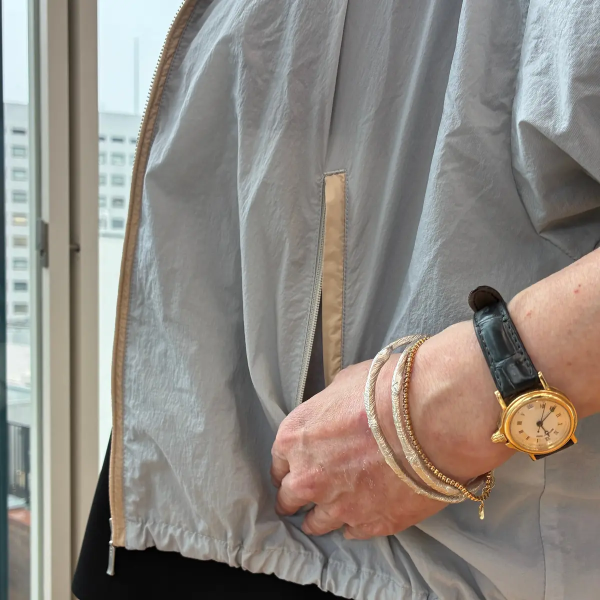 E by eclat超軽量撥水ブルゾン￥25,300