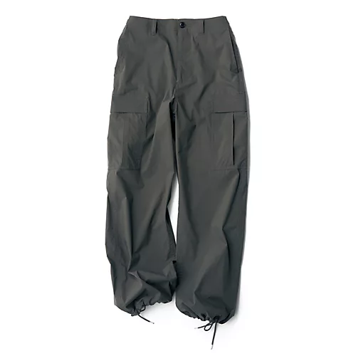 upper hights×eclat【宮崎桃代さん別注】薄軽カーゴパンツ￥29,700