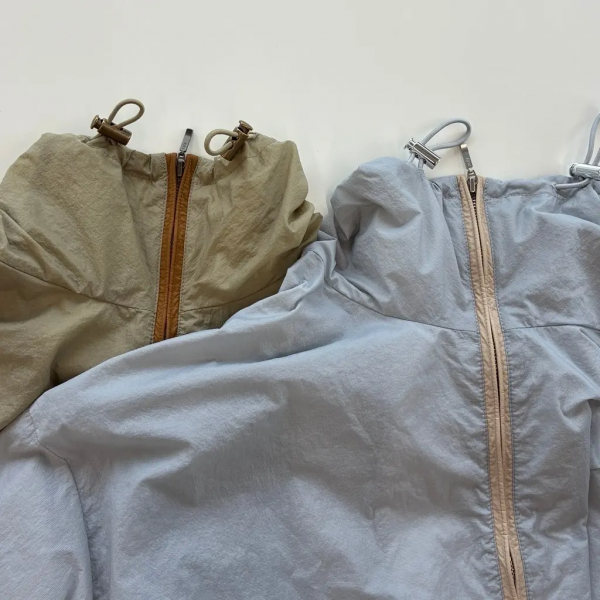 【40代・50代 旅】春初夏の旅に活躍する｜超軽量撥水ブルゾン