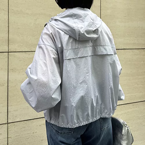 E by eclat超軽量撥水ブルゾン￥25,300