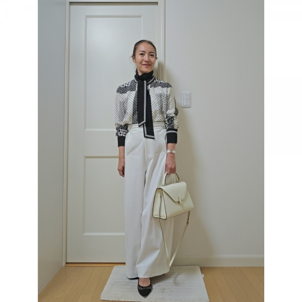 E by eclat優美なセミワイドパンツ￥19,800