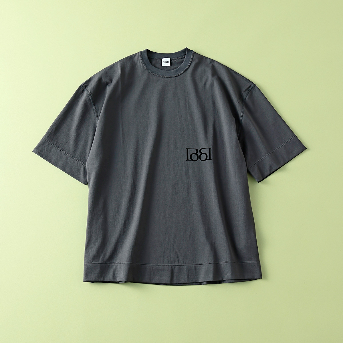 気分も着映え力も、アガるものだけ♡ハピプラストア厳選！大人に似合うTシャツ図鑑