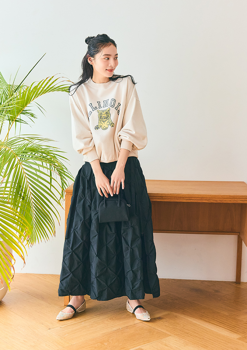 フォルム美人なスウェット×女っぽ靴でつくる初夏の6Style