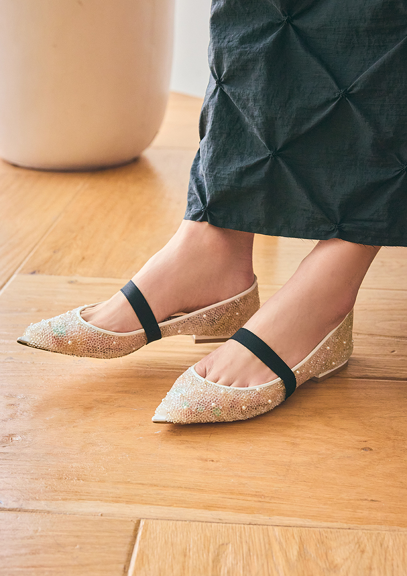 フォルム美人なスウェット×女っぽ靴でつくる初夏の6Style